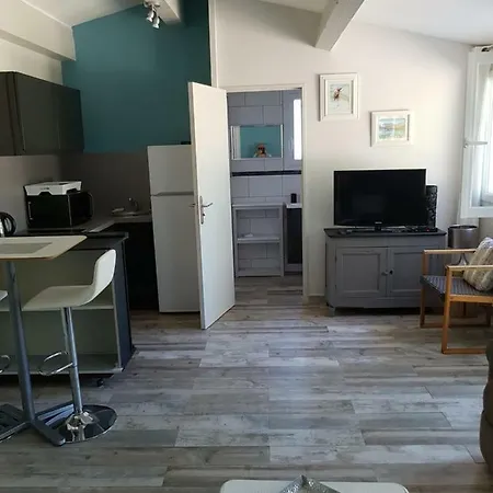 Apartment Valdor- *